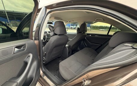 Volkswagen Jetta VI, 2012 год, 888 000 рублей, 11 фотография