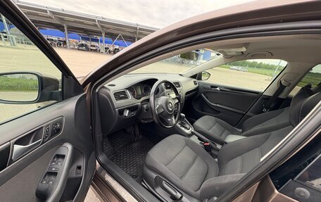 Volkswagen Jetta VI, 2012 год, 888 000 рублей, 10 фотография