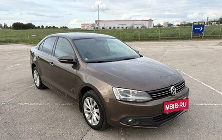 Volkswagen Jetta VI, 2012 год, 888 000 рублей, 8 фотография