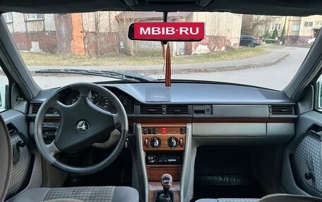 Mercedes-Benz W124, 1992 год, 359 000 рублей, 4 фотография