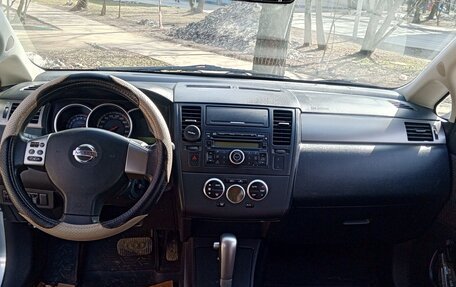 Nissan Tiida, 2011 год, 830 000 рублей, 10 фотография