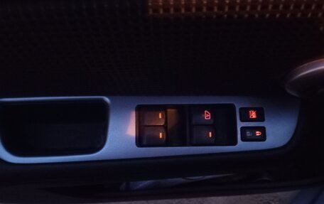 Nissan Tiida, 2011 год, 830 000 рублей, 15 фотография