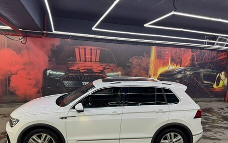 Volkswagen Tiguan II, 2019 год, 3 090 000 рублей, 12 фотография