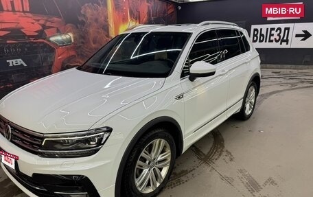 Volkswagen Tiguan II, 2019 год, 3 090 000 рублей, 11 фотография