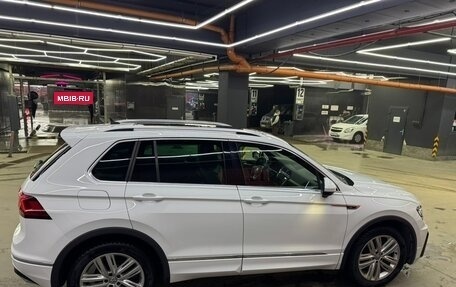 Volkswagen Tiguan II, 2019 год, 3 090 000 рублей, 13 фотография