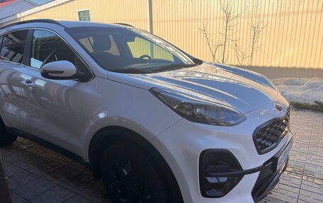 KIA Sportage IV рестайлинг, 2021 год, 2 400 000 рублей, 6 фотография