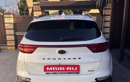 KIA Sportage IV рестайлинг, 2021 год, 2 400 000 рублей, 4 фотография