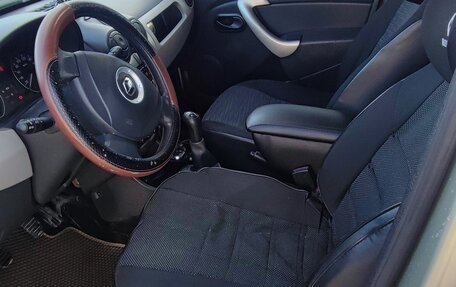 Renault Sandero I, 2010 год, 455 000 рублей, 1 фотография