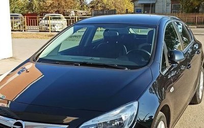 Opel Astra J, 2011 год, 800 000 рублей, 1 фотография