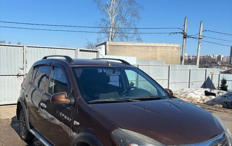 Renault Sandero II рестайлинг, 2013 год, 620 000 рублей, 1 фотография