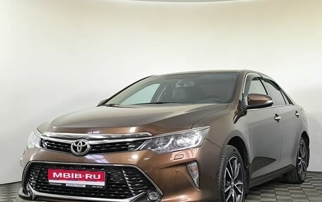 Toyota Camry, 2017 год, 2 420 000 рублей, 1 фотография