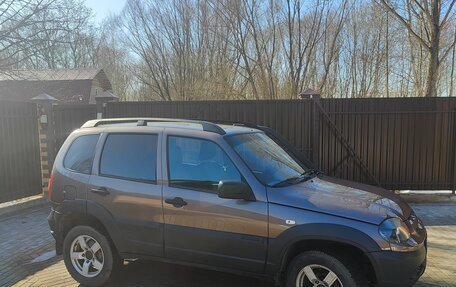 Chevrolet Niva I рестайлинг, 2019 год, 700 000 рублей, 3 фотография