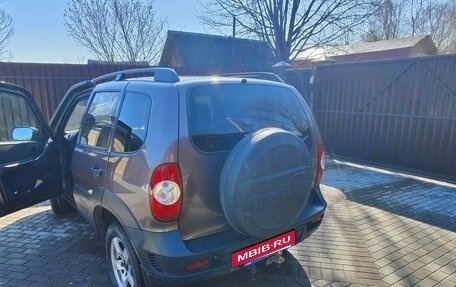 Chevrolet Niva I рестайлинг, 2019 год, 700 000 рублей, 4 фотография