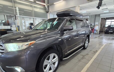 Toyota Highlander III, 2011 год, 1 870 000 рублей, 5 фотография