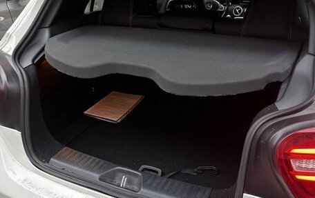 Mercedes-Benz A-Класс, 2017 год, 1 850 000 рублей, 2 фотография