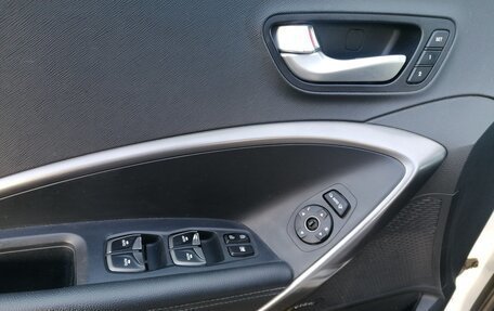 Hyundai Santa Fe III рестайлинг, 2018 год, 2 550 000 рублей, 9 фотография