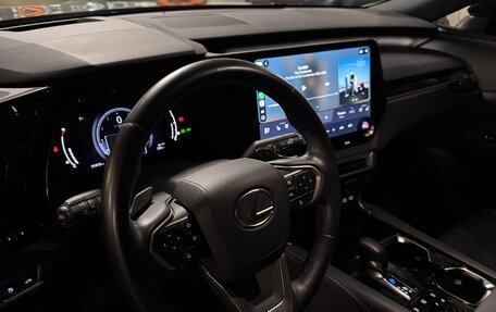 Lexus RX IV рестайлинг, 2023 год, 8 200 000 рублей, 4 фотография