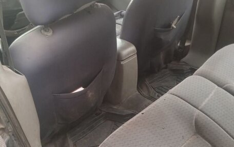 Chevrolet Blazer II рестайлинг, 1998 год, 100 000 рублей, 3 фотография