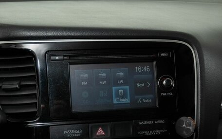 Mitsubishi Outlander III рестайлинг 3, 2016 год, 2 048 000 рублей, 10 фотография