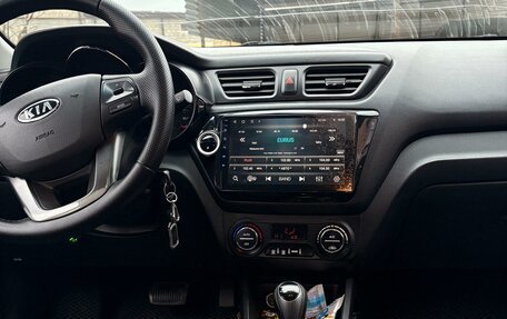 KIA Rio III рестайлинг, 2011 год, 700 000 рублей, 7 фотография