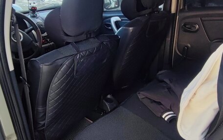 Renault Sandero I, 2010 год, 455 000 рублей, 2 фотография