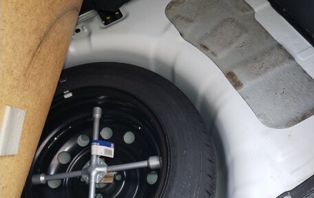 Hyundai Solaris II рестайлинг, 2011 год, 805 000 рублей, 2 фотография