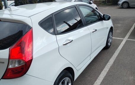 Hyundai Solaris II рестайлинг, 2011 год, 805 000 рублей, 11 фотография