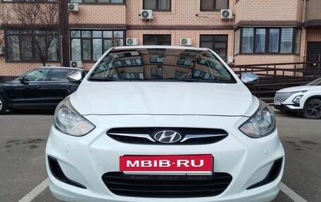Hyundai Solaris II рестайлинг, 2011 год, 805 000 рублей, 8 фотография