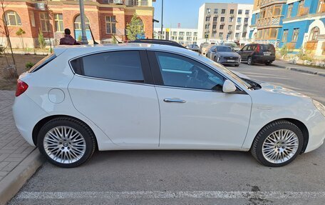 Alfa Romeo Giulietta, 2014 год, 1 300 000 рублей, 5 фотография