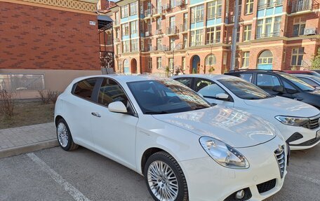 Alfa Romeo Giulietta, 2014 год, 1 300 000 рублей, 4 фотография