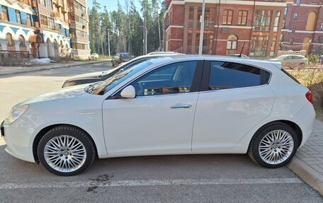 Alfa Romeo Giulietta, 2014 год, 1 300 000 рублей, 9 фотография
