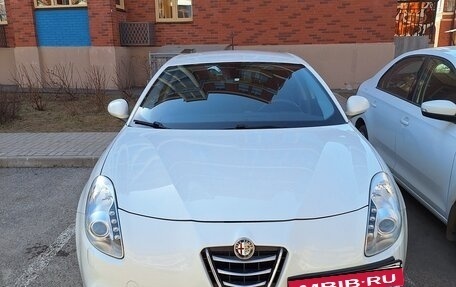 Alfa Romeo Giulietta, 2014 год, 1 300 000 рублей, 2 фотография