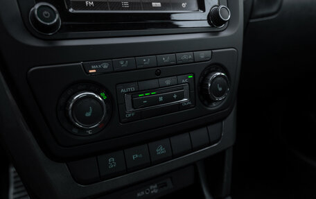 Skoda Yeti I рестайлинг, 2016 год, 1 395 000 рублей, 15 фотография