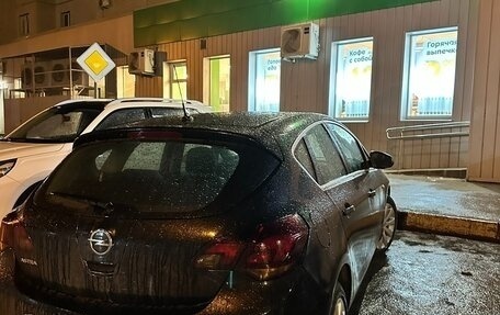 Opel Astra J, 2011 год, 800 000 рублей, 5 фотография