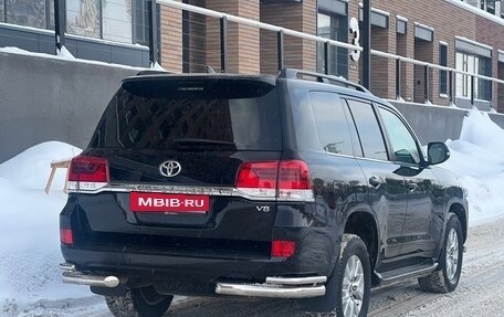 Toyota Land Cruiser 200, 2018 год, 6 999 999 рублей, 6 фотография