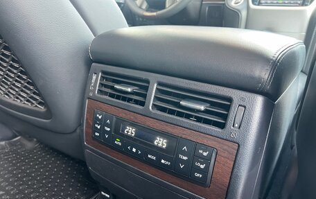 Toyota Land Cruiser 200, 2018 год, 6 999 999 рублей, 12 фотография