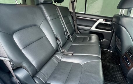 Toyota Land Cruiser 200, 2018 год, 6 999 999 рублей, 11 фотография