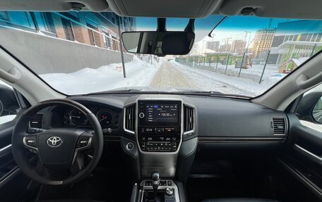 Toyota Land Cruiser 200, 2018 год, 6 999 999 рублей, 13 фотография