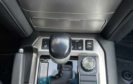 Toyota Land Cruiser 200, 2018 год, 6 999 999 рублей, 14 фотография