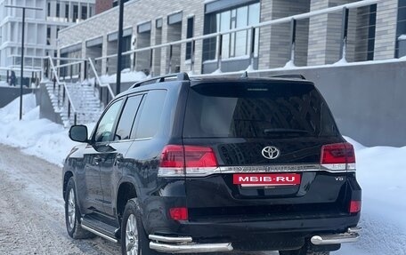 Toyota Land Cruiser 200, 2018 год, 6 999 999 рублей, 8 фотография