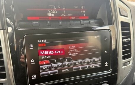 Mitsubishi Pajero IV, 2018 год, 3 100 000 рублей, 10 фотография