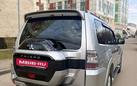 Mitsubishi Pajero IV, 2018 год, 3 100 000 рублей, 5 фотография