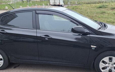 Hyundai Solaris II рестайлинг, 2015 год, 950 000 рублей, 2 фотография