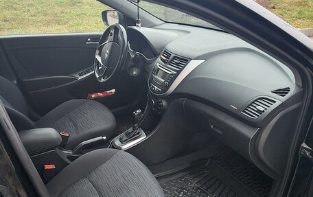 Hyundai Solaris II рестайлинг, 2015 год, 950 000 рублей, 9 фотография