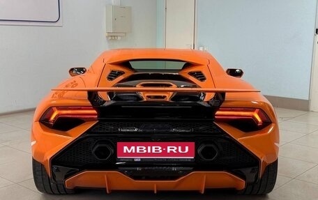 Lamborghini Huracán, 2024 год, 35 000 000 рублей, 6 фотография