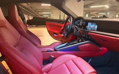 Porsche 911, 2021 год, 17 900 000 рублей, 8 фотография