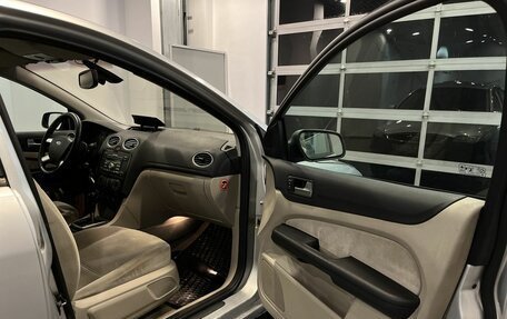 Ford Focus II рестайлинг, 2006 год, 425 000 рублей, 24 фотография