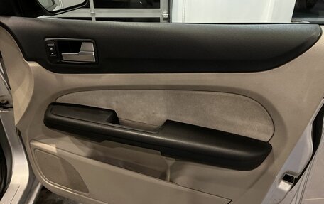 Ford Focus II рестайлинг, 2006 год, 425 000 рублей, 25 фотография