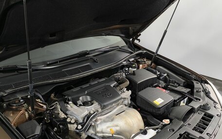 Toyota Camry, 2017 год, 2 420 000 рублей, 16 фотография