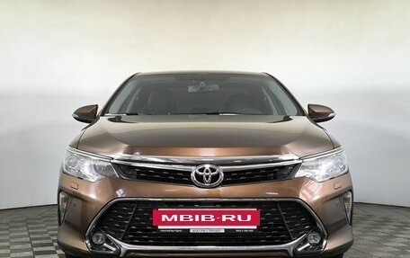 Toyota Camry, 2017 год, 2 420 000 рублей, 2 фотография